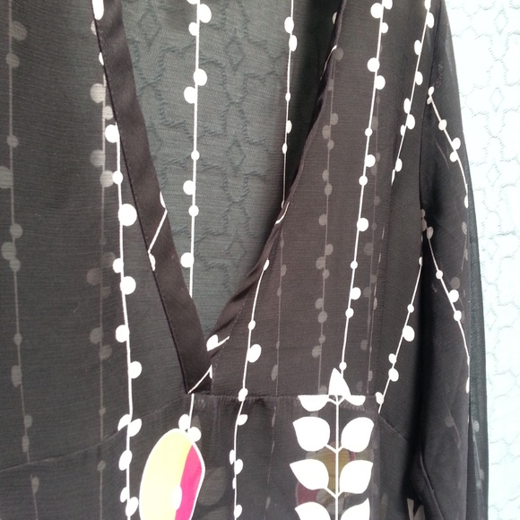 Coldwater Creek surplice top LG (T-320) - Picture 5 of 5